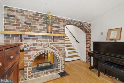 Townhouse For Sale - 1006 S East Avenue<br/> BALTIMORE, MD 21224