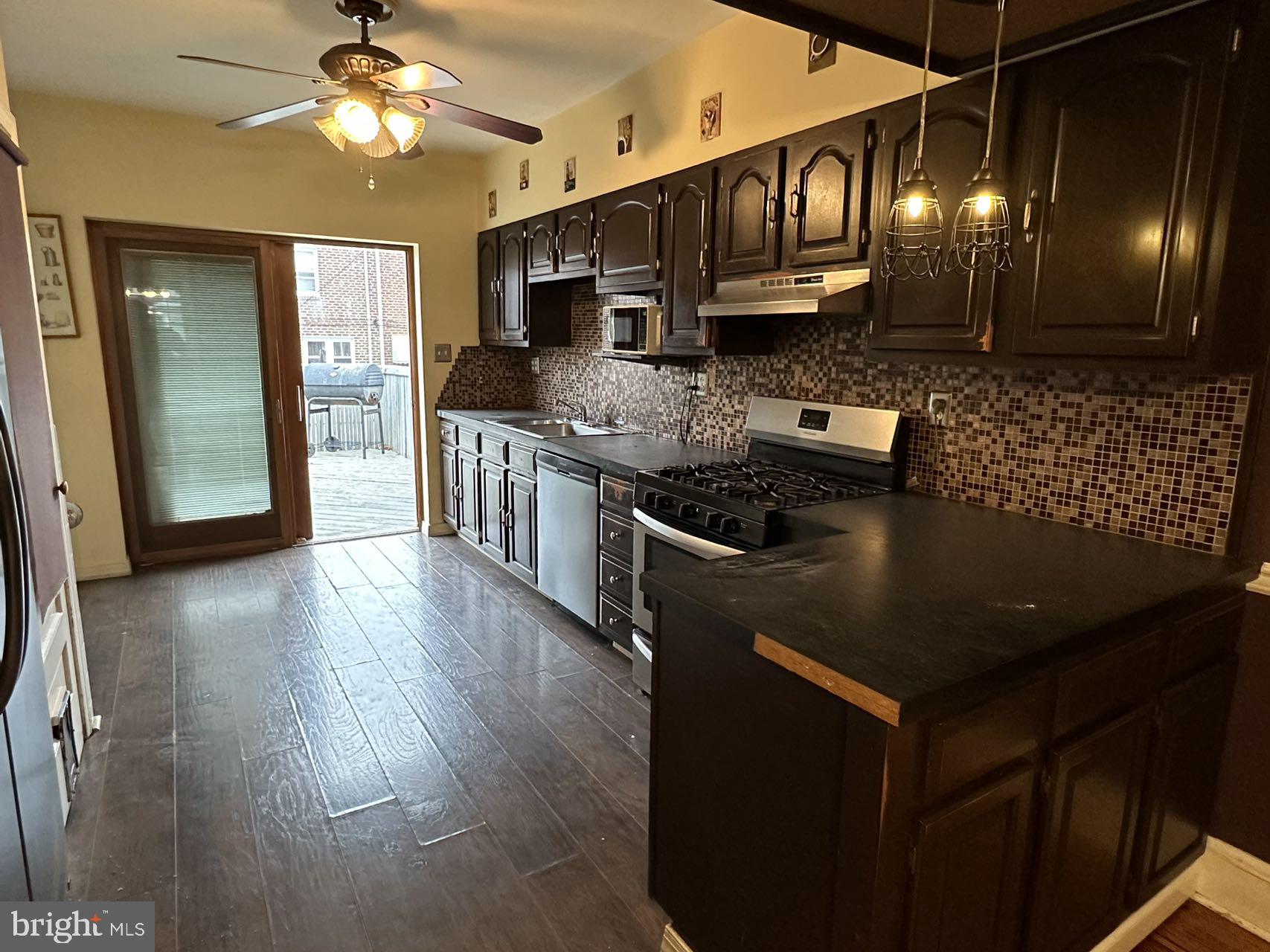 PHILADELPHIA (NORTHEAST) - Residential