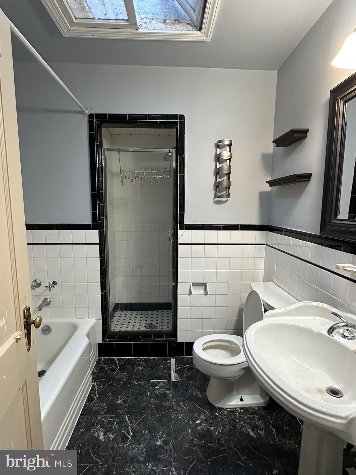 PHILADELPHIA (NORTHEAST) - Residential