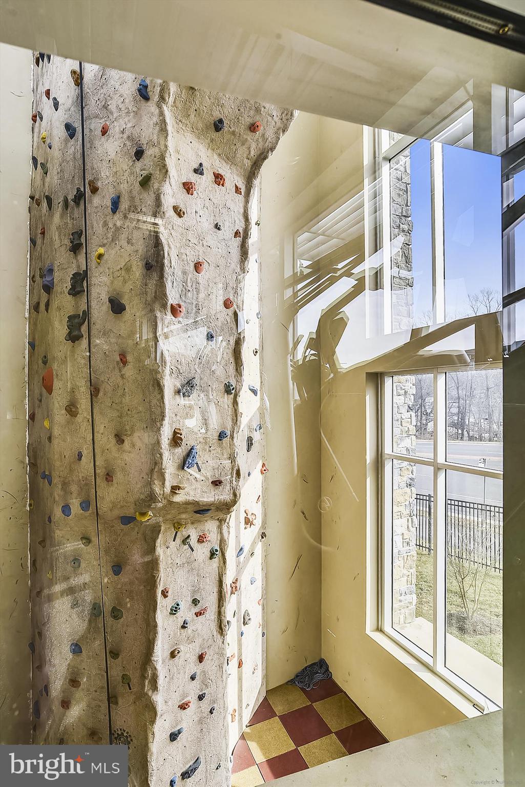 POTOMAC CLUB - Residential Lease