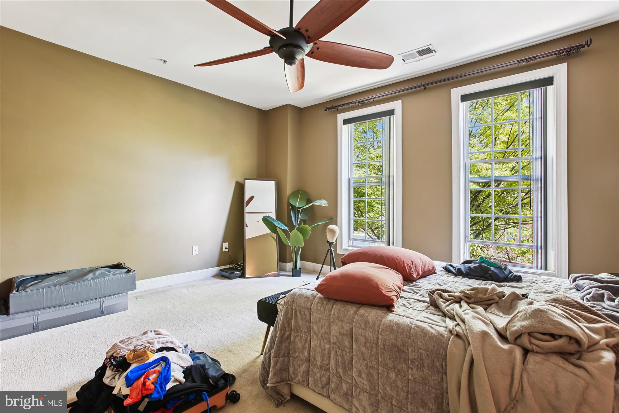 POTOMAC CLUB - Residential Lease