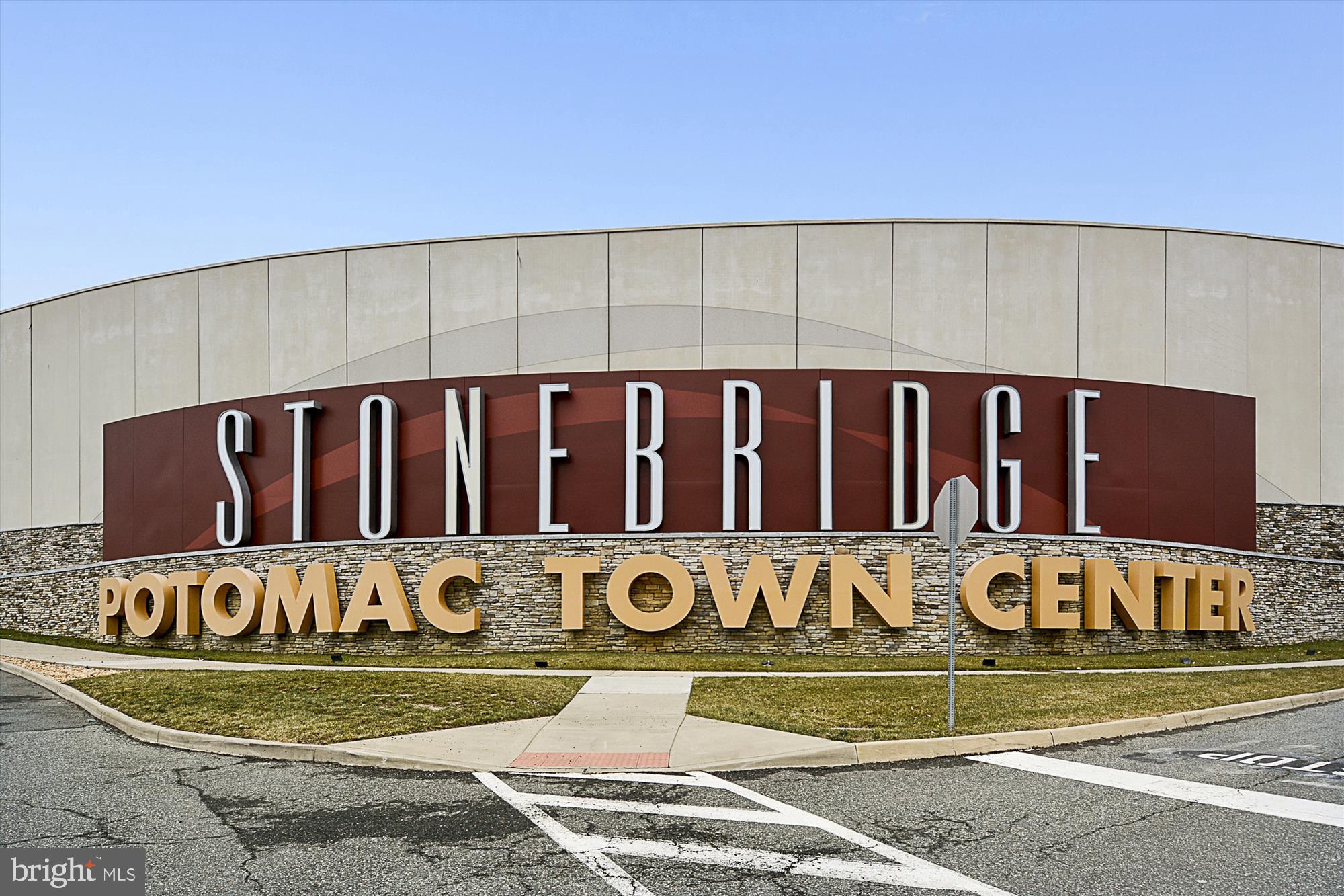 POTOMAC CLUB - Residential Lease