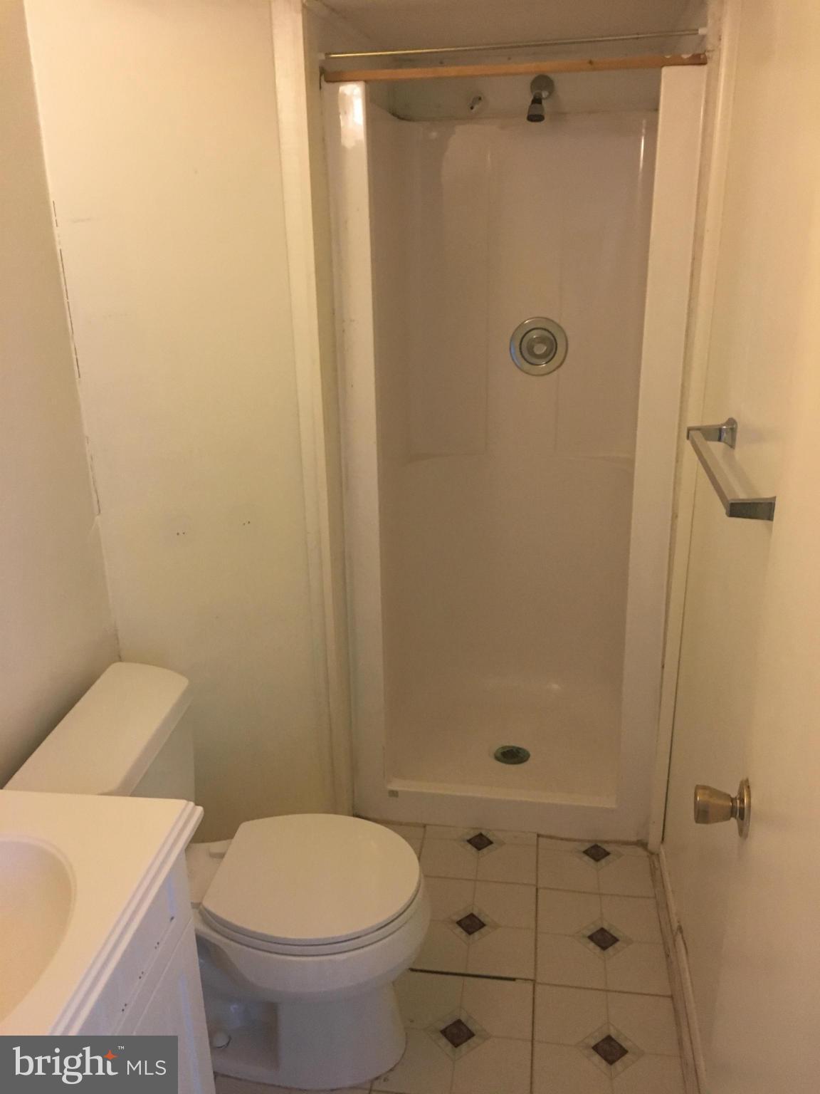 BROADFIELD AT WILTON FARM - Residential Lease