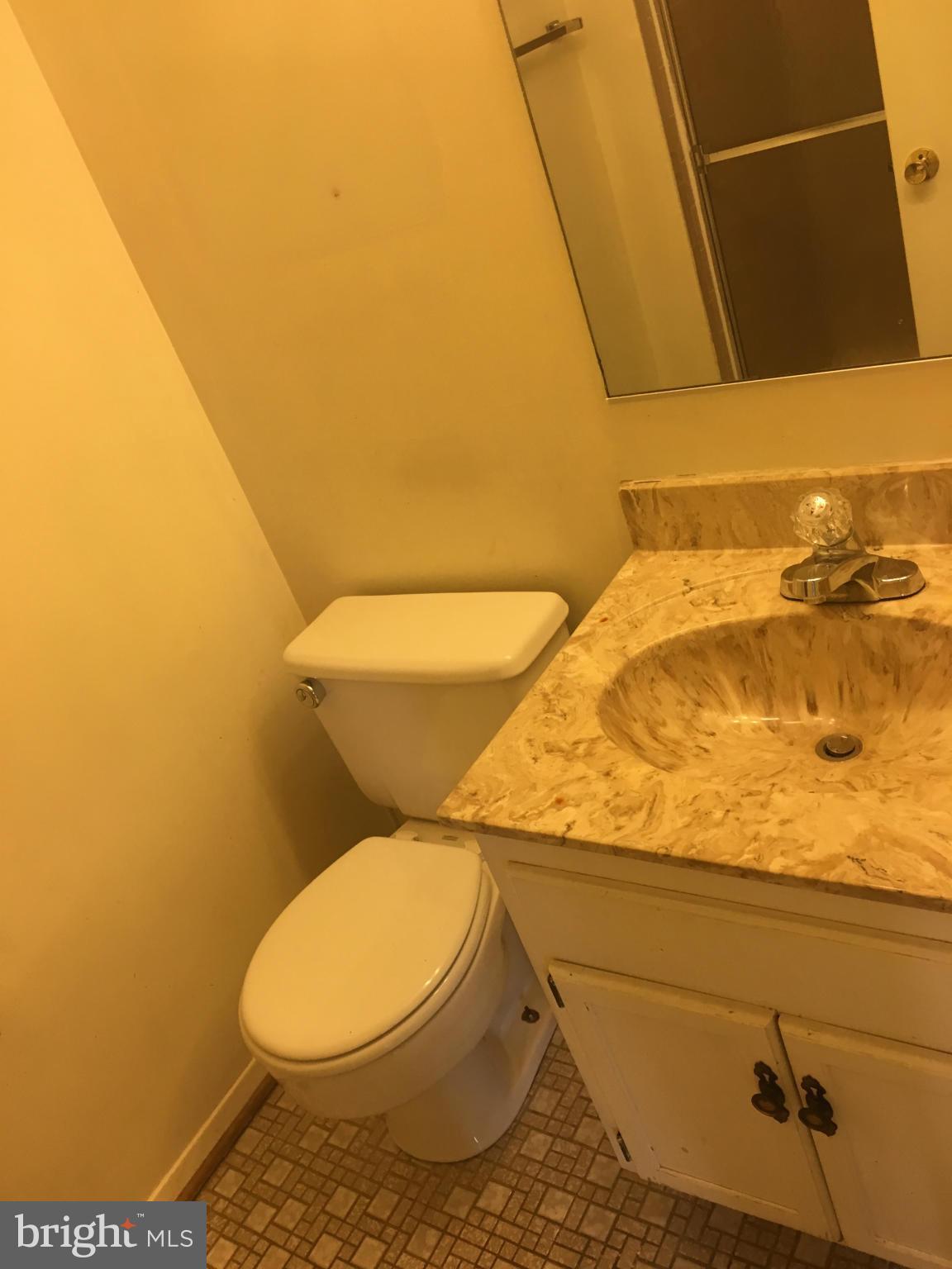 BROADFIELD AT WILTON FARM - Residential Lease