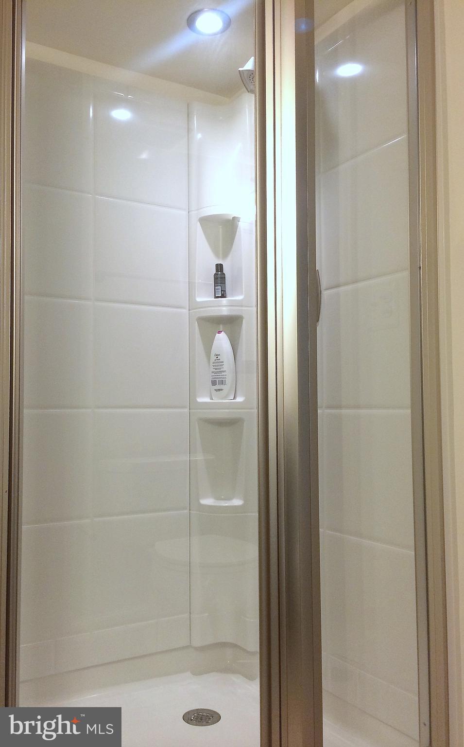 LONG GATE - Residential Lease