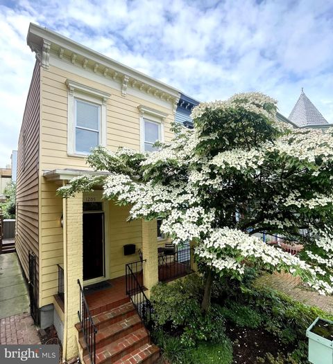 1205 G STREET NE WASHINGTON DC 20002
