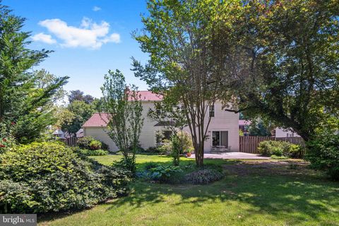 Tiny photo for 8114 Orville Street, ALEXANDRIA, VA 22309 (MLS # VAFX2306672)