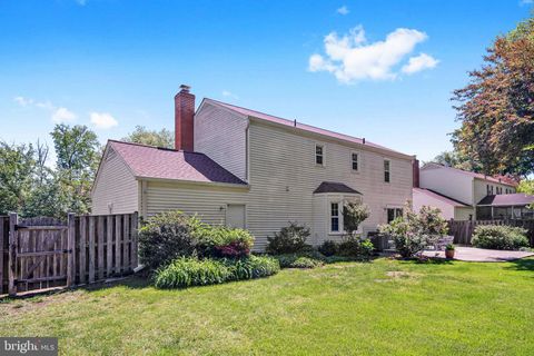 Tiny photo for 8114 Orville Street, ALEXANDRIA, VA 22309 (MLS # VAFX2306672)