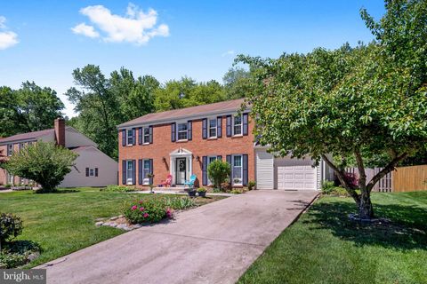 Tiny photo for 8114 Orville Street, ALEXANDRIA, VA 22309 (MLS # VAFX2306672)