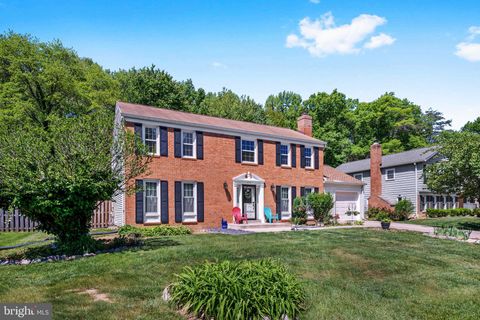 Tiny photo for 8114 Orville Street, ALEXANDRIA, VA 22309 (MLS # VAFX2306672)