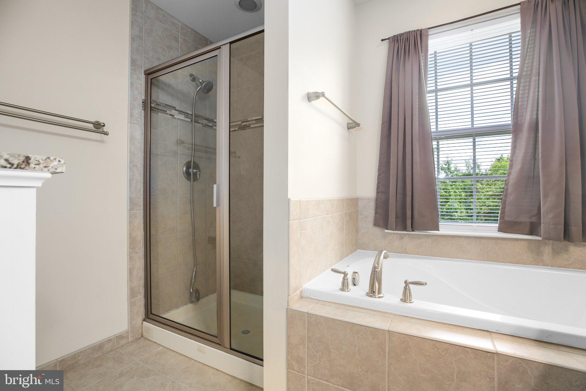 LAFAYETTE ESTATES - Residential Lease