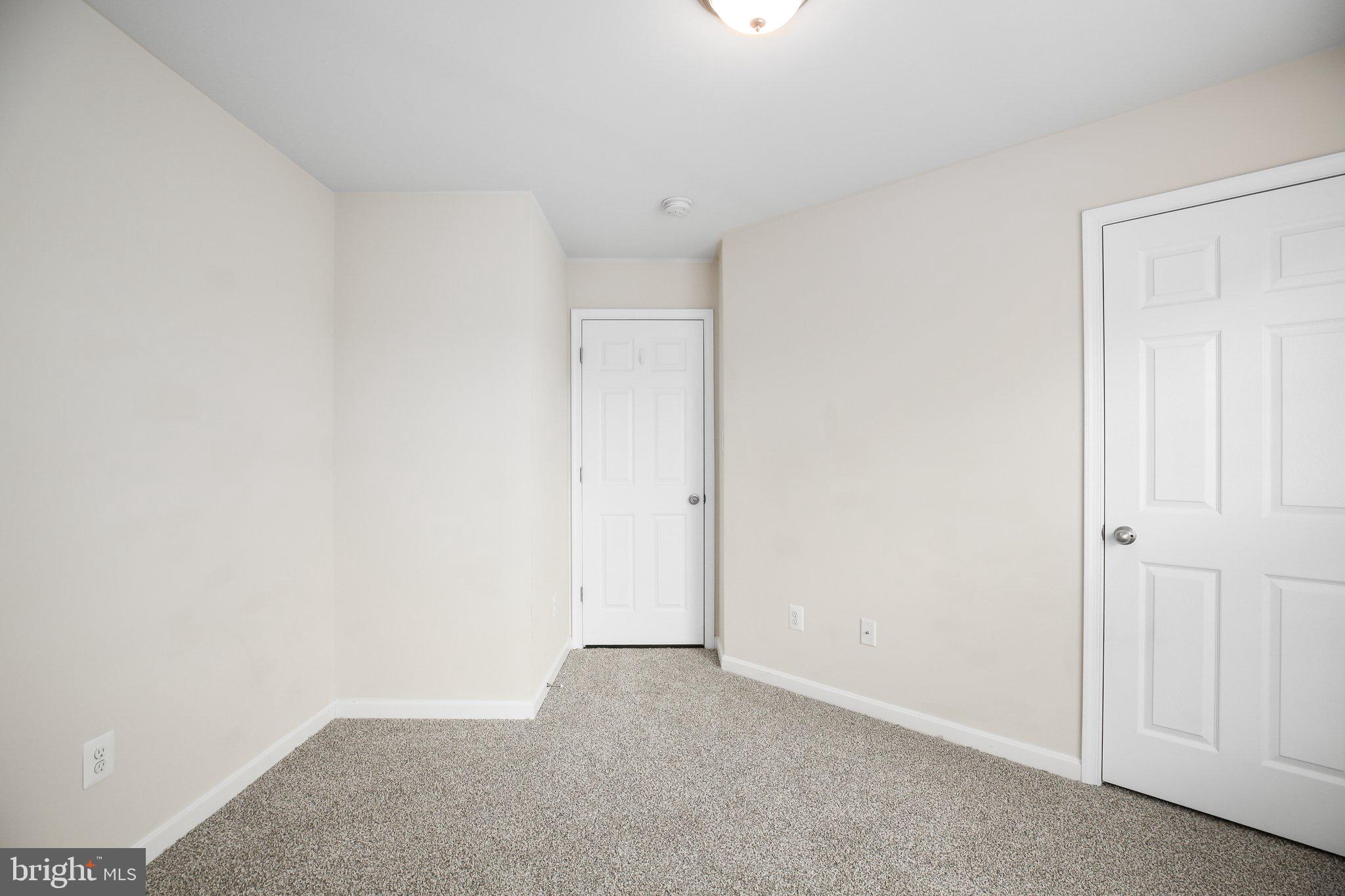 LAFAYETTE ESTATES - Residential Lease