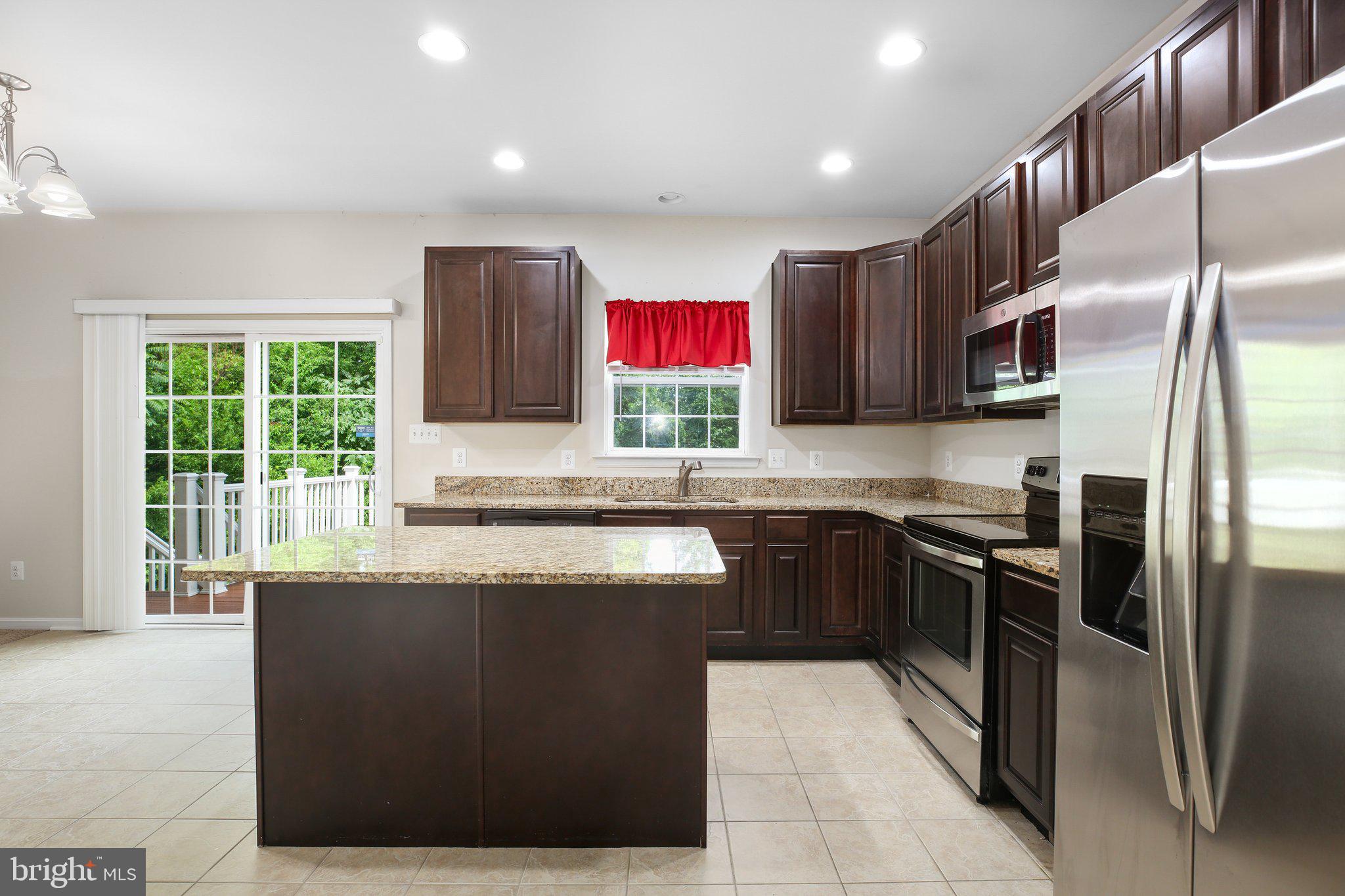 LAFAYETTE ESTATES - Residential Lease