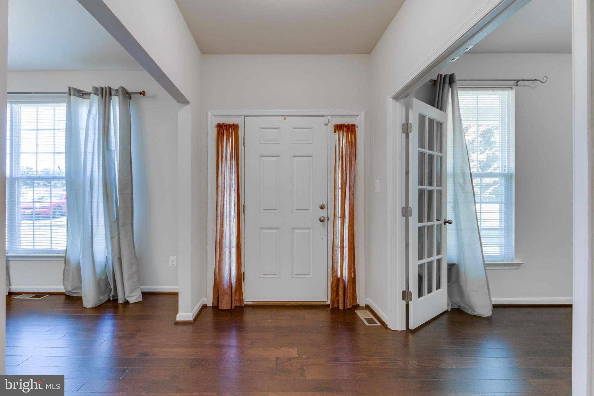 LAFAYETTE ESTATES - Residential Lease