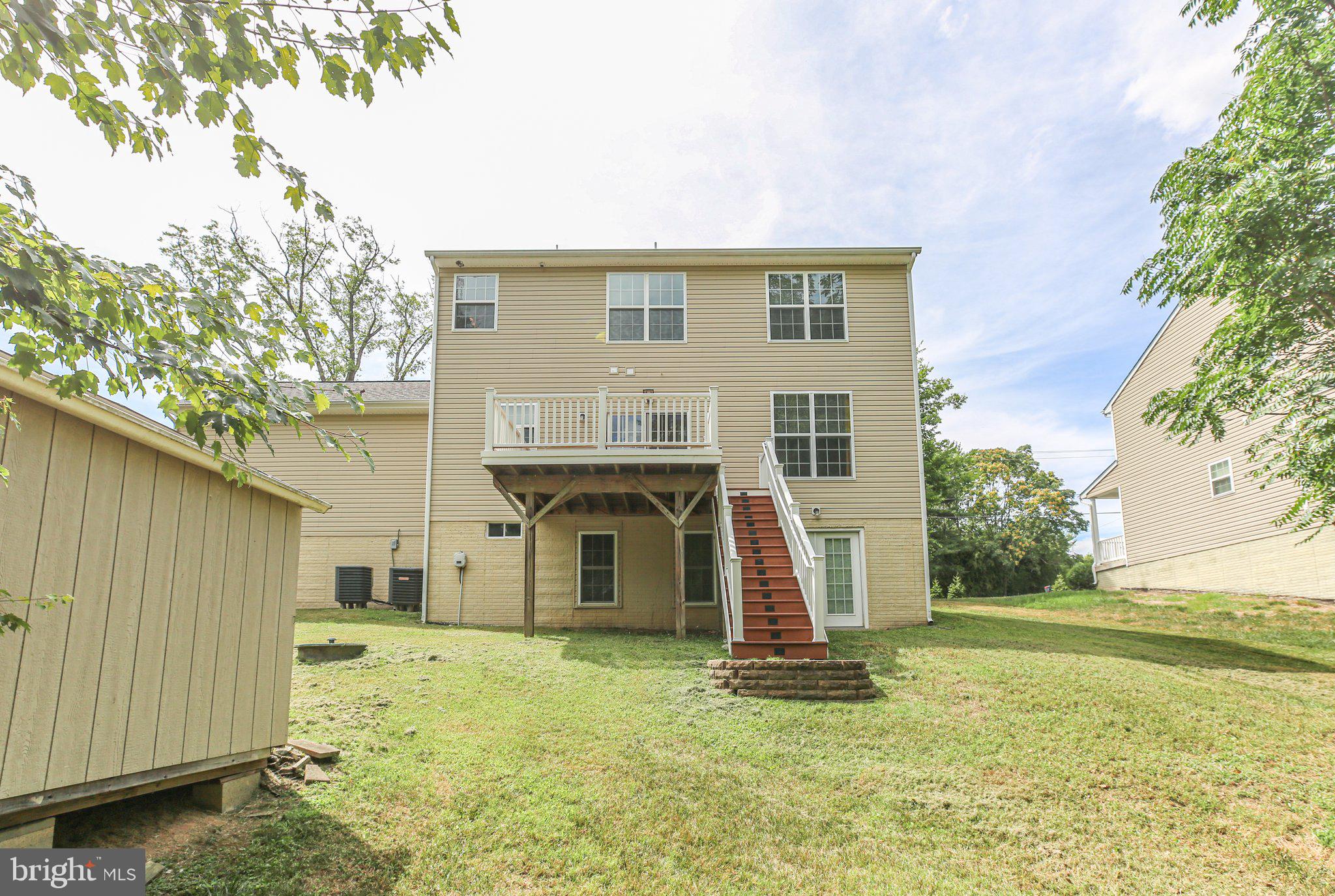 LAFAYETTE ESTATES - Residential Lease