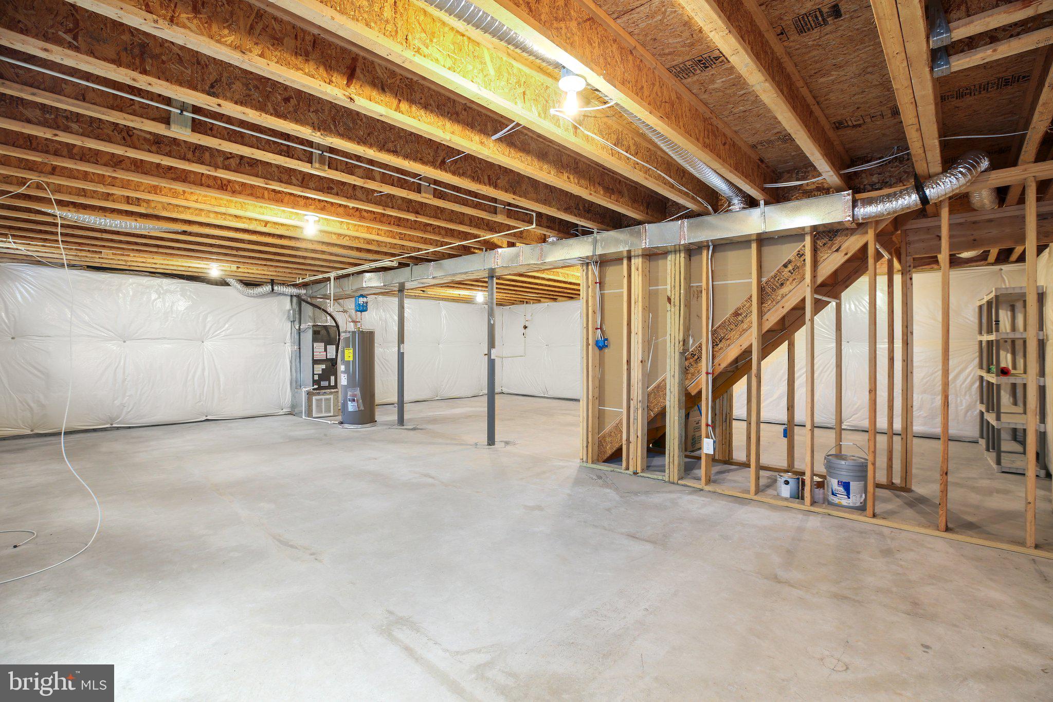 LAFAYETTE ESTATES - Residential Lease