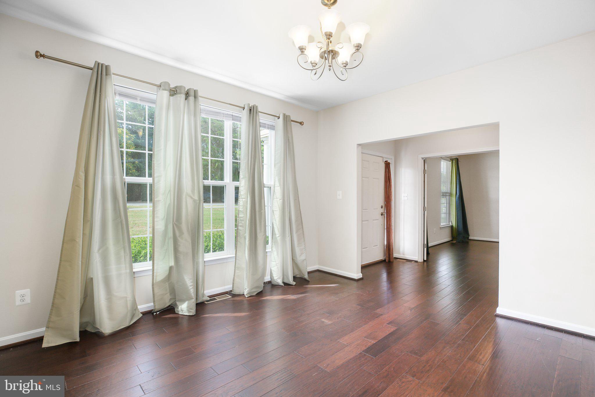 LAFAYETTE ESTATES - Residential Lease