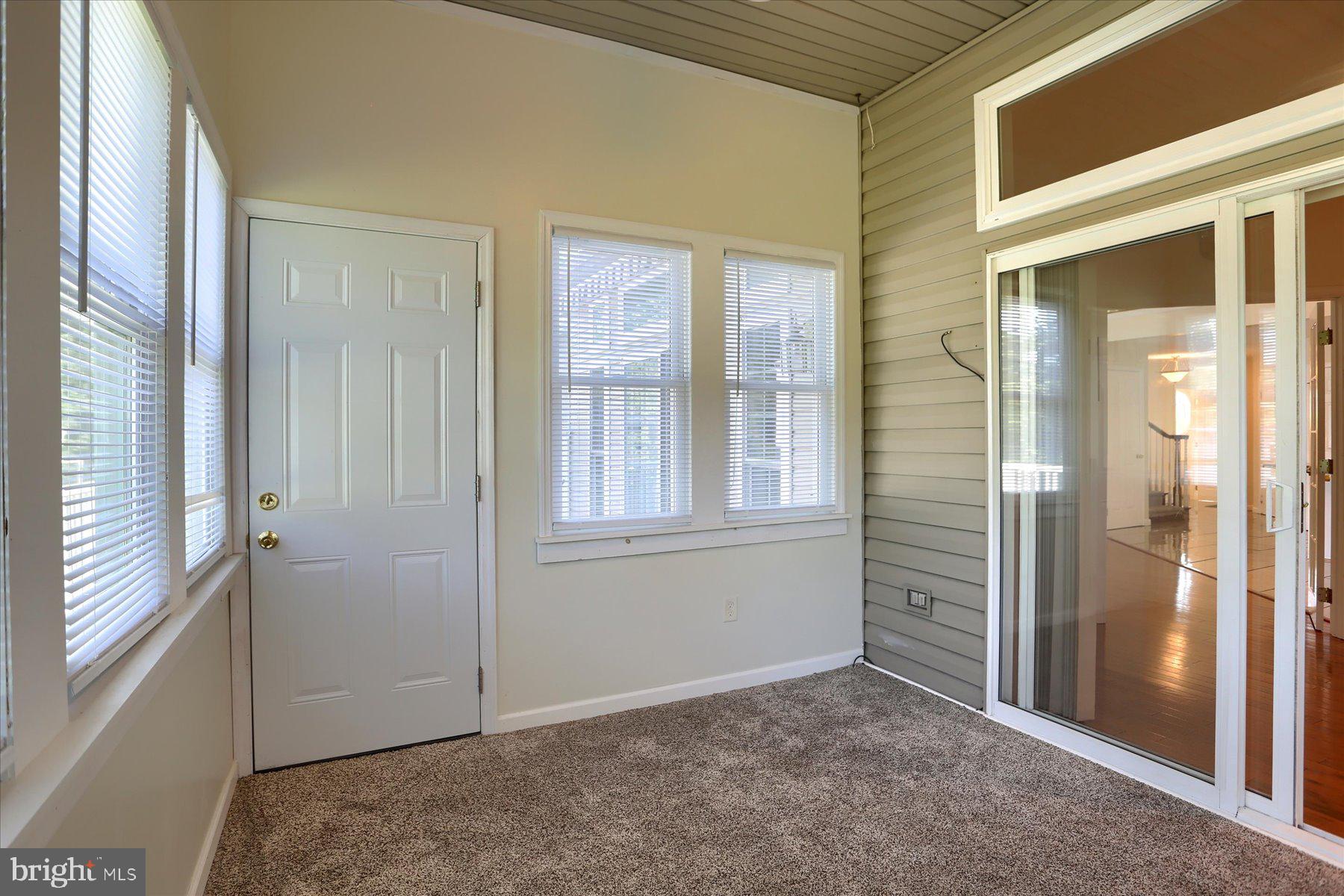 HOLLY HILLS - Residential