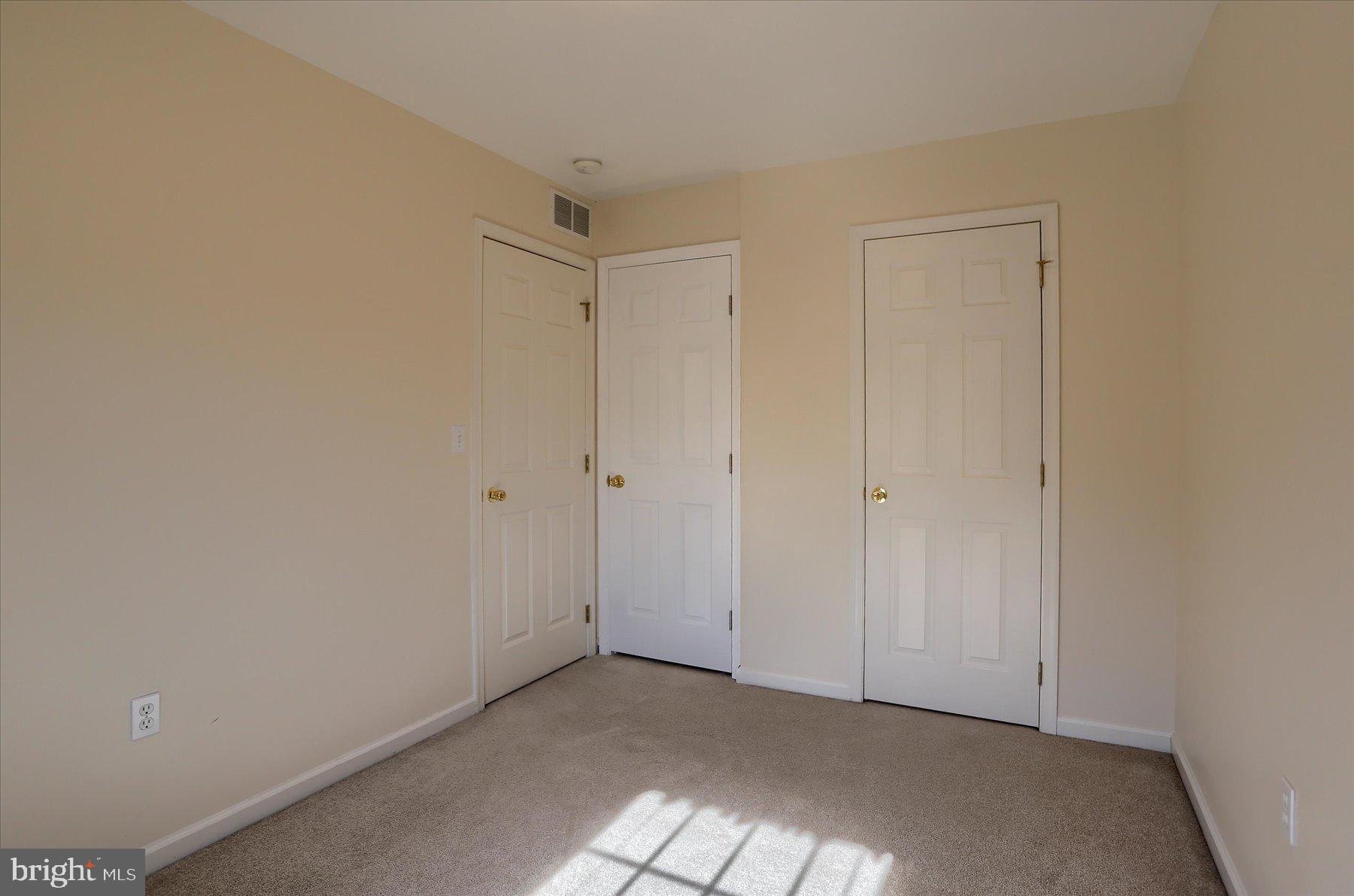 HOLLY HILLS - Residential