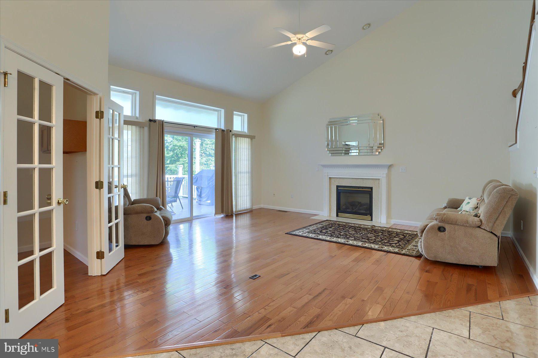 HOLLY HILLS - Residential