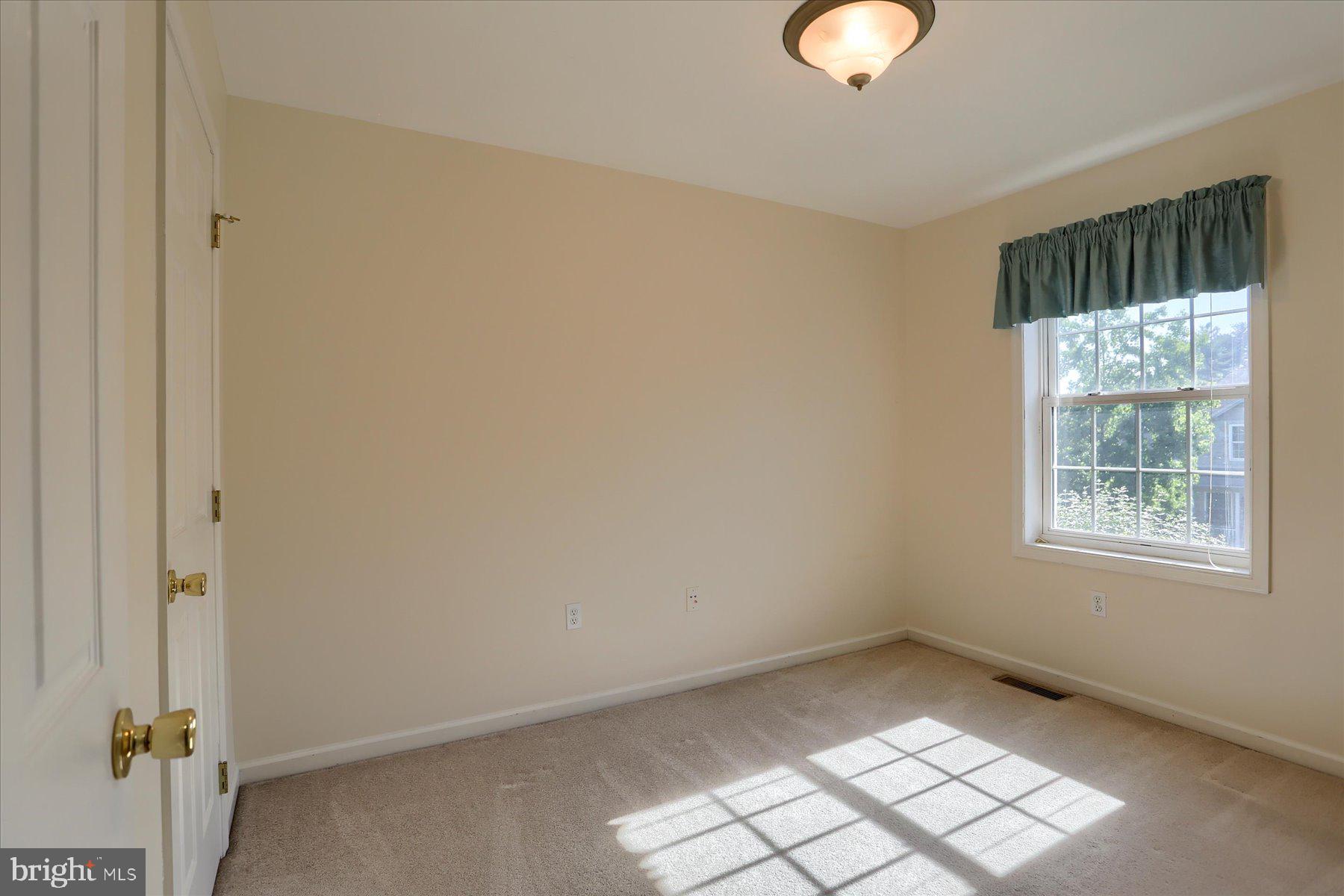 HOLLY HILLS - Residential