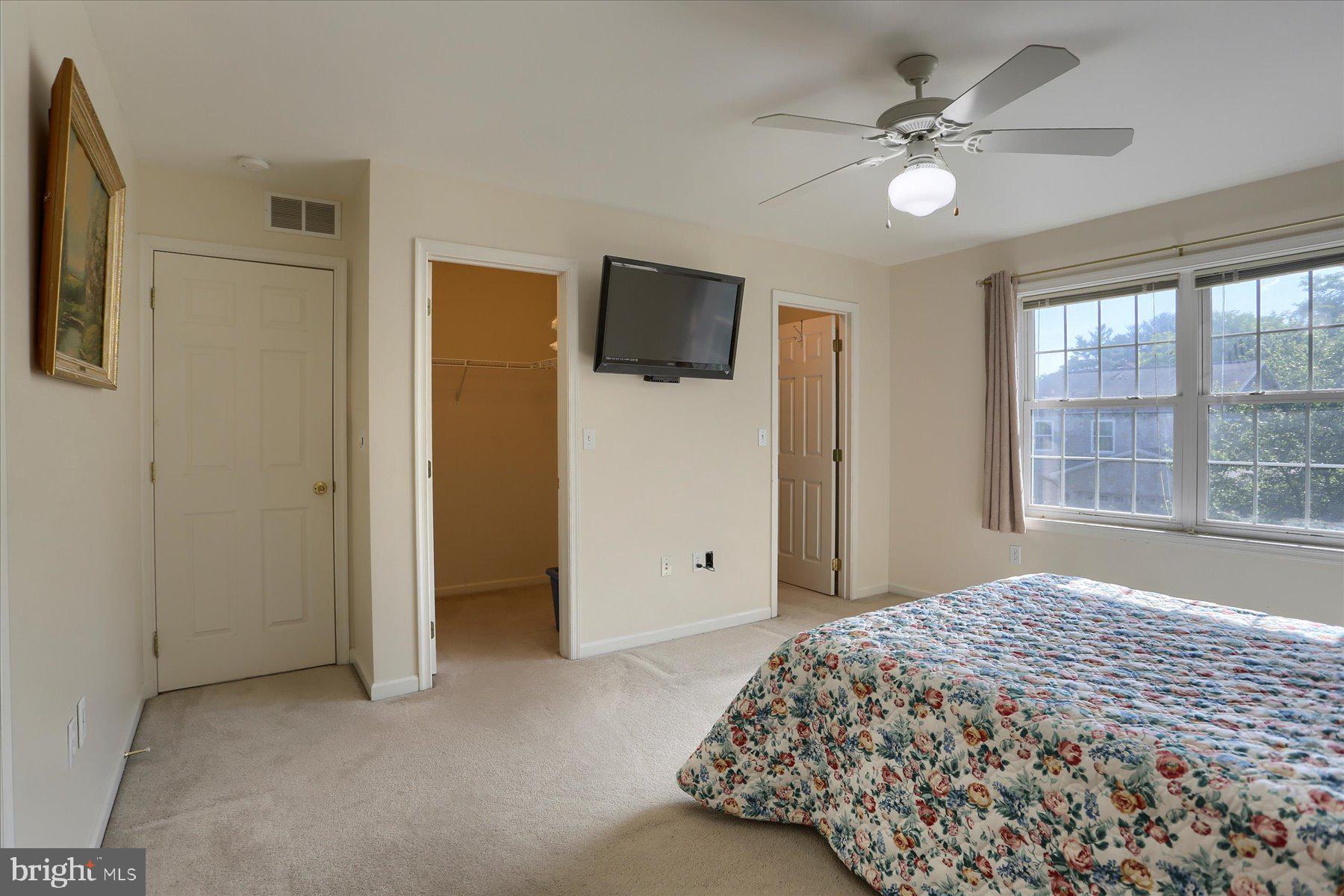 HOLLY HILLS - Residential