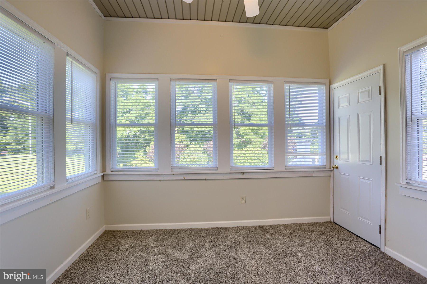 HOLLY HILLS - Residential