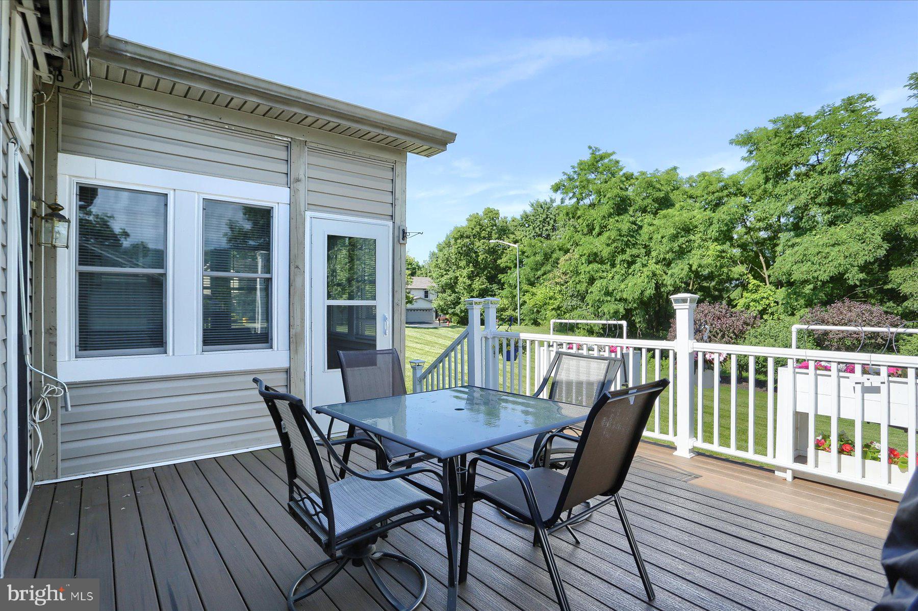 HOLLY HILLS - Residential