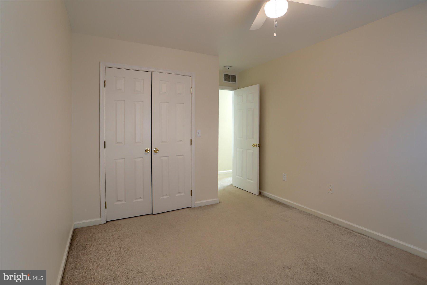 HOLLY HILLS - Residential