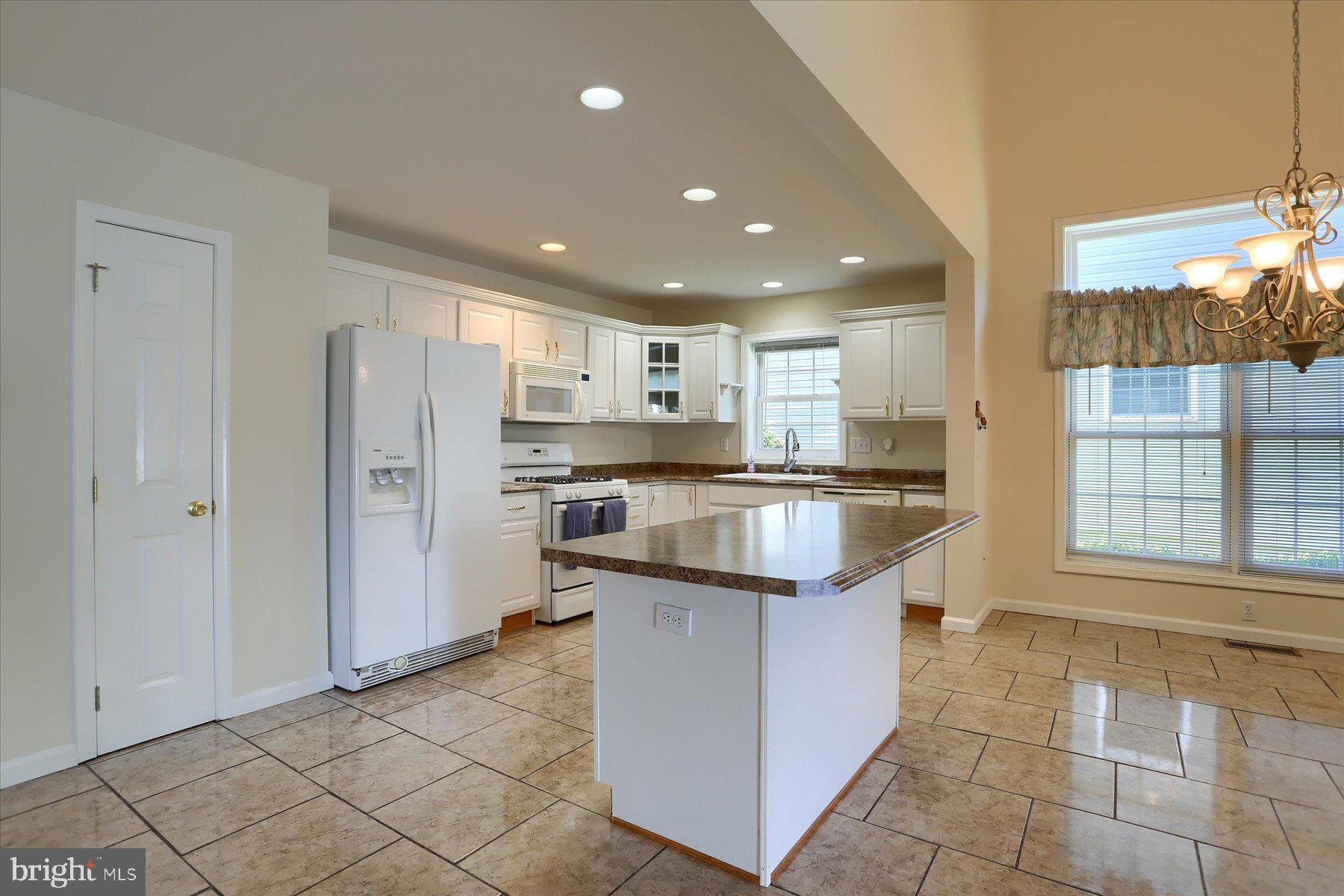 HOLLY HILLS - Residential