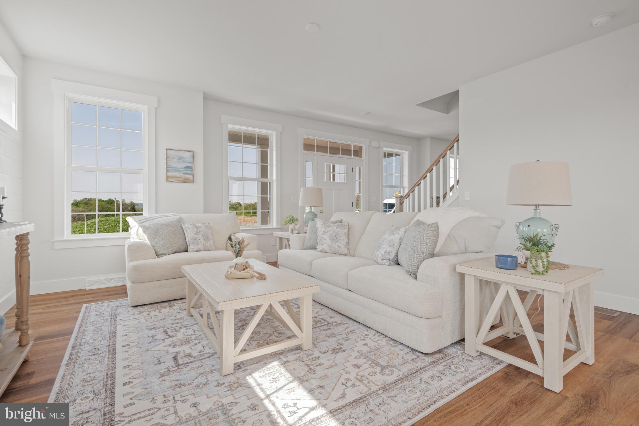 RIVER RIDGE HILLS - Residential