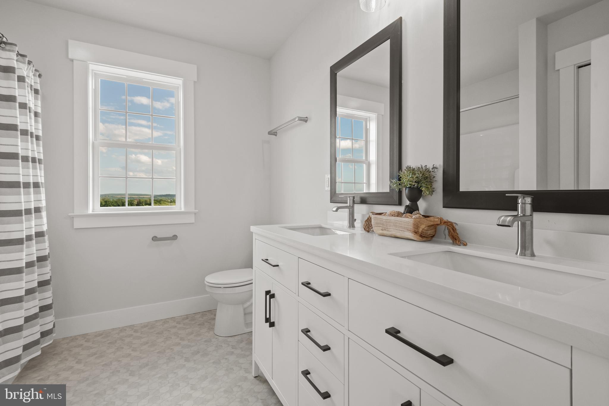 RIVER RIDGE HILLS - Residential