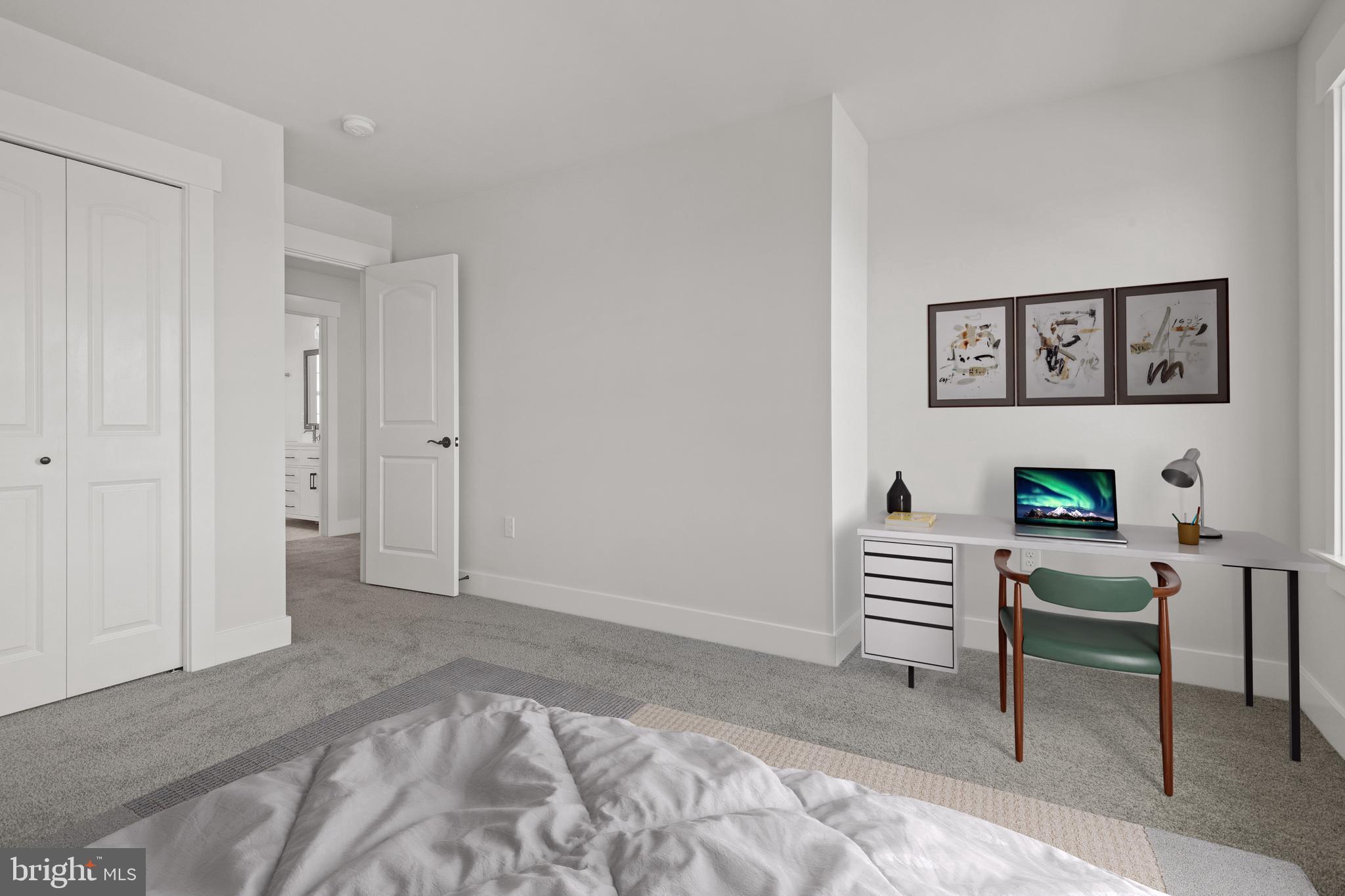 RIVER RIDGE HILLS - Residential