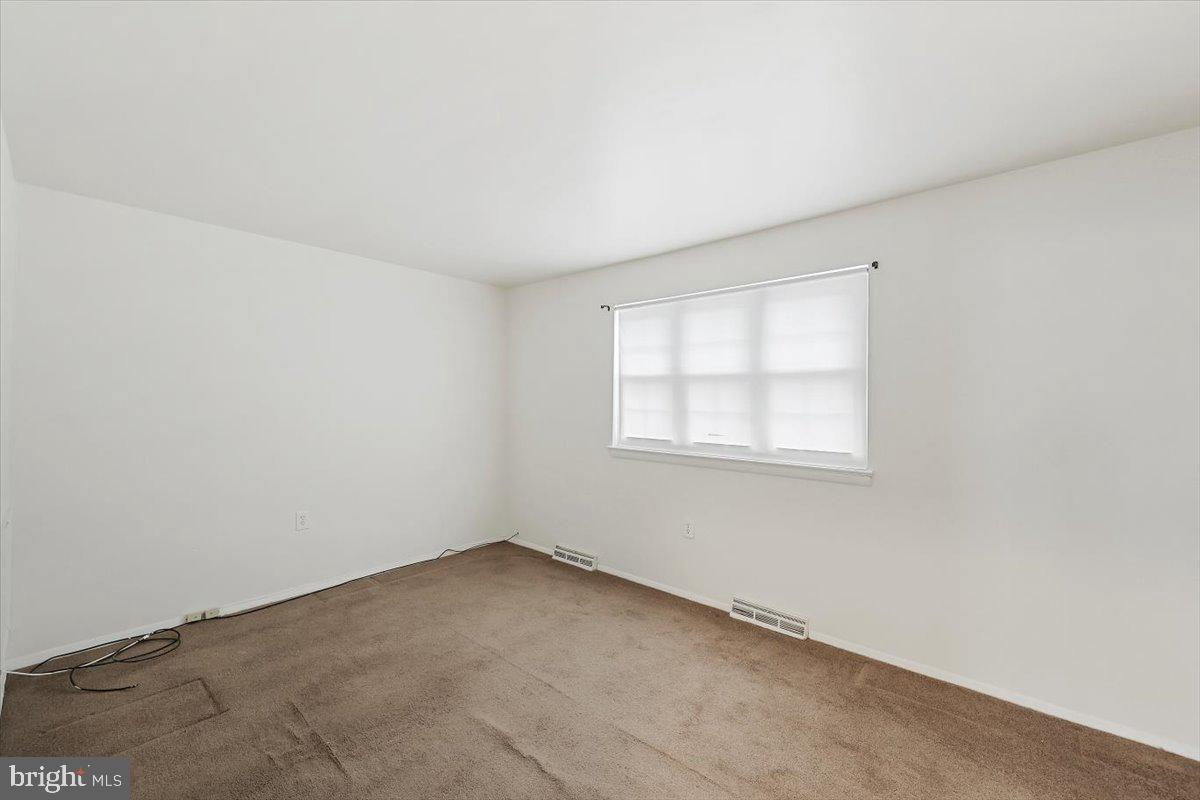 VILLAGE BROOK - Residential Lease