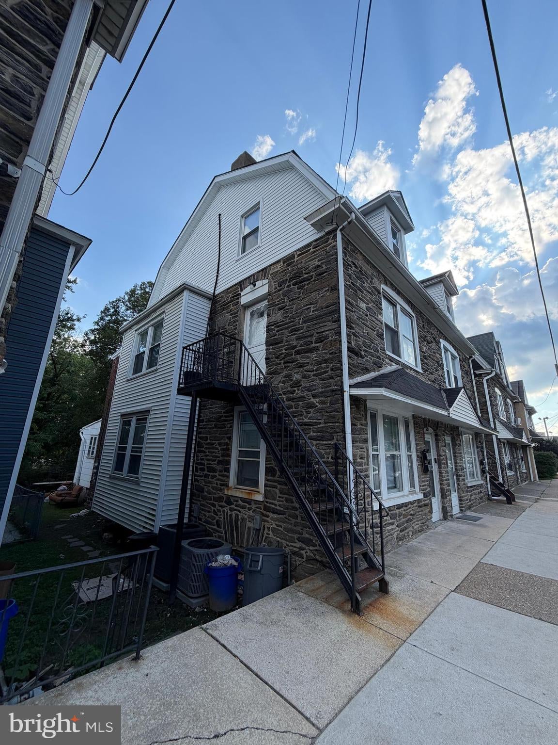 9218 W CHESTER PIKE