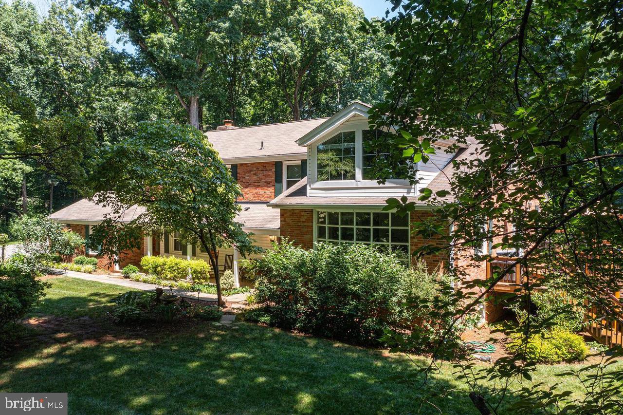 41272 STONE SCHOOL LANE