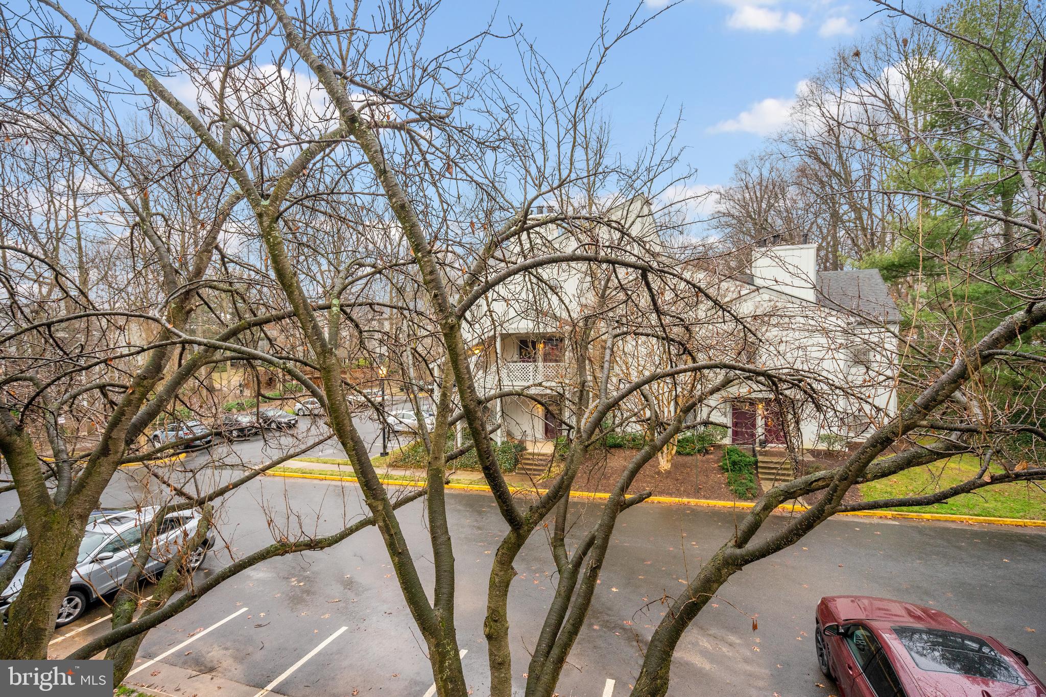 HUNTERS CROSSING - Residential