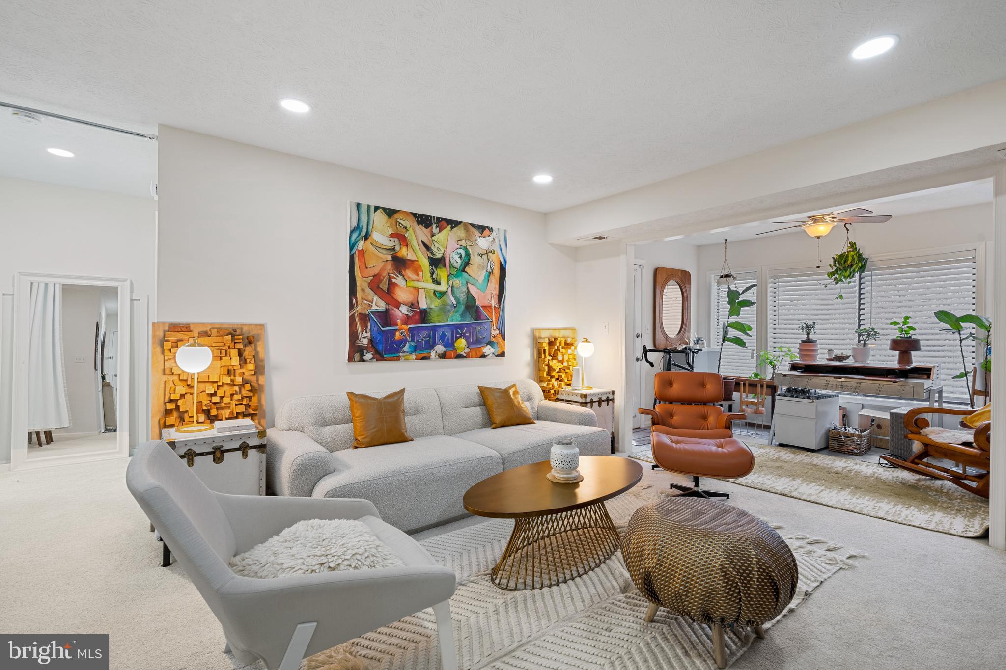 HUNTERS CROSSING - Residential