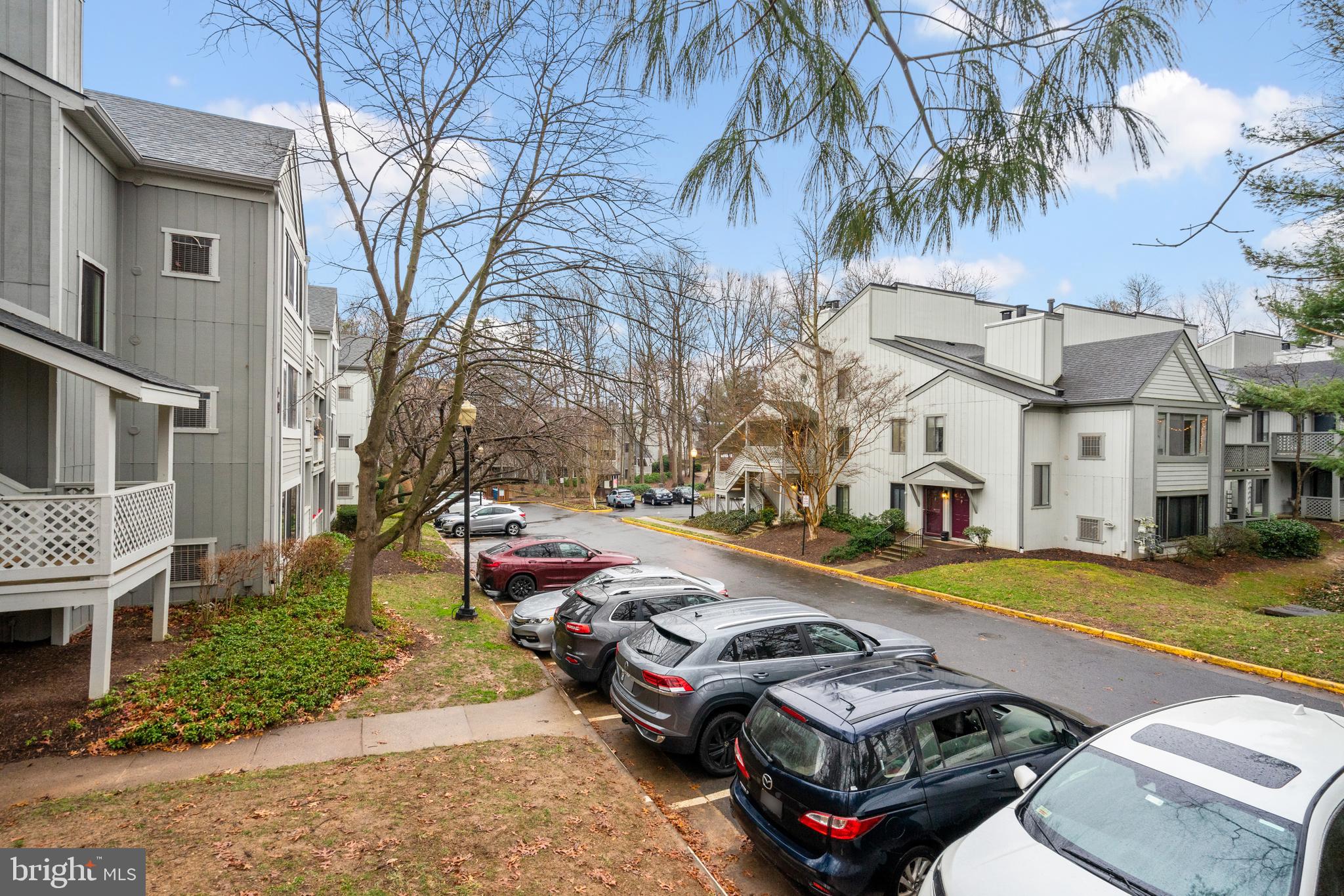 HUNTERS CROSSING - Residential