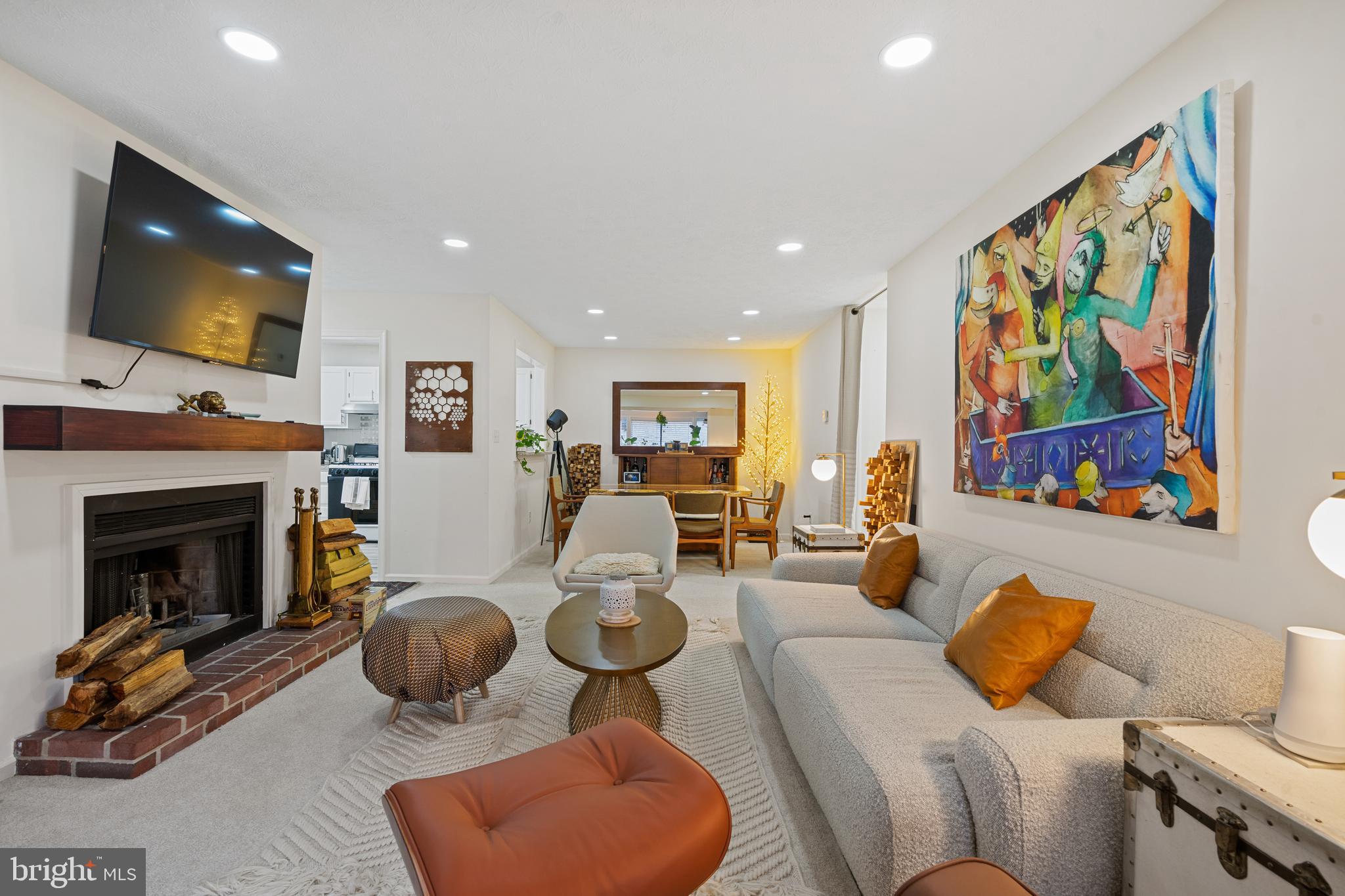 HUNTERS CROSSING - Residential