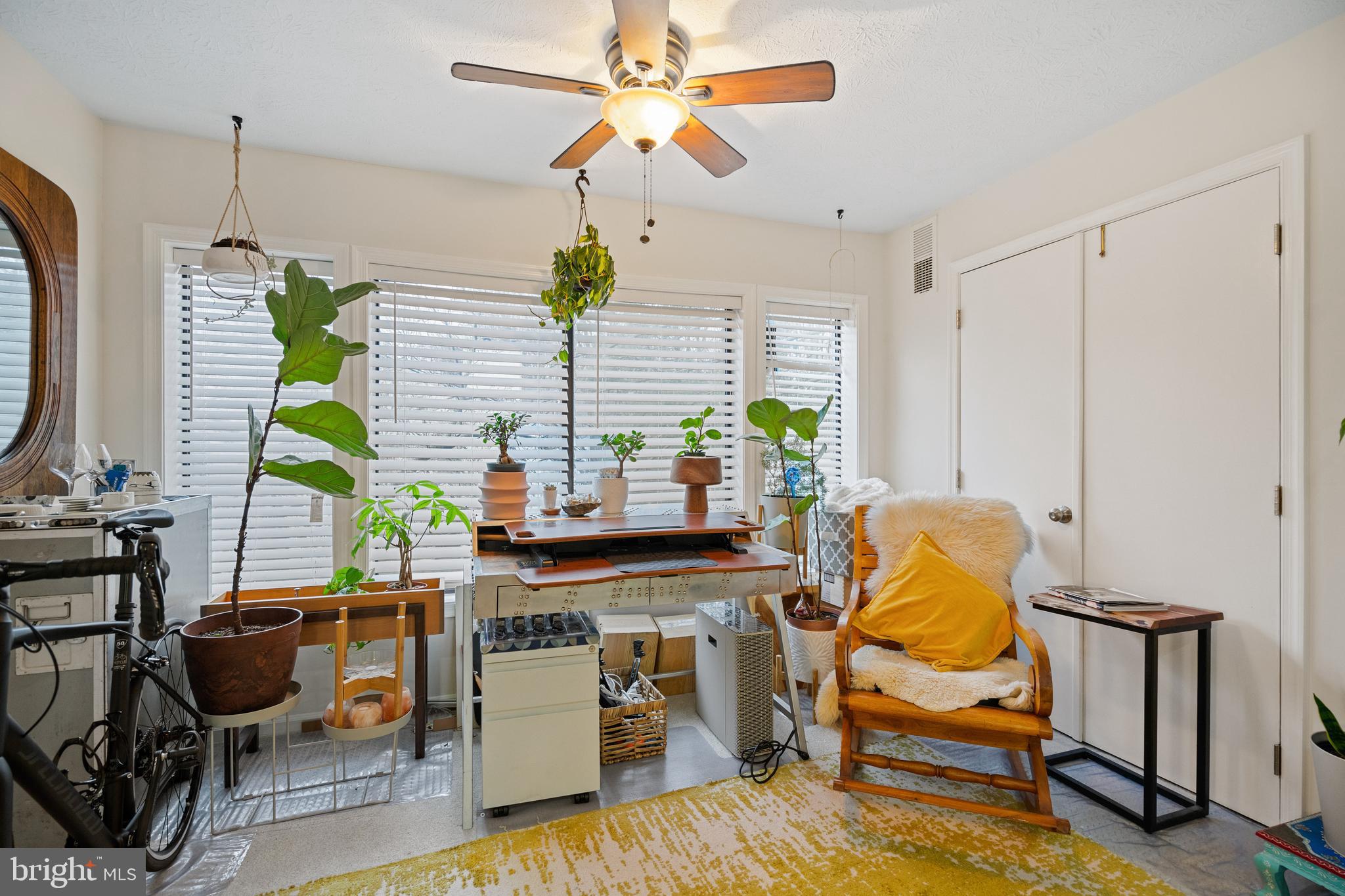 HUNTERS CROSSING - Residential