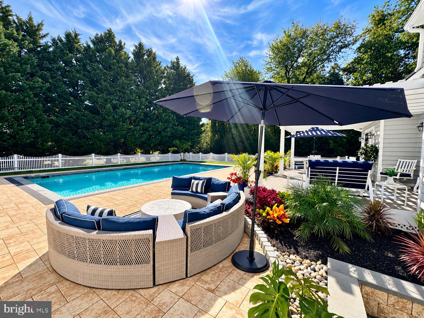 228 PROSPECT BAY DRIVE W