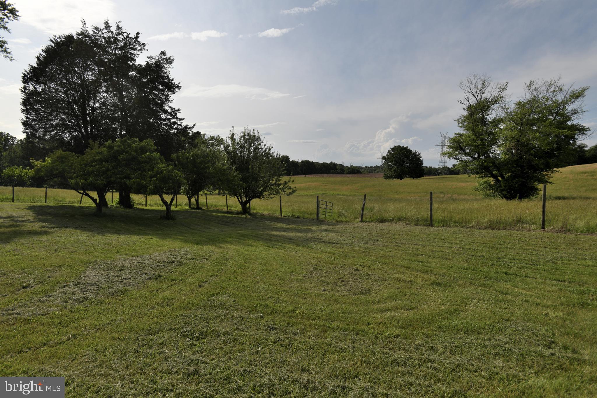 BARNESVILLE OUTSIDE - Residential