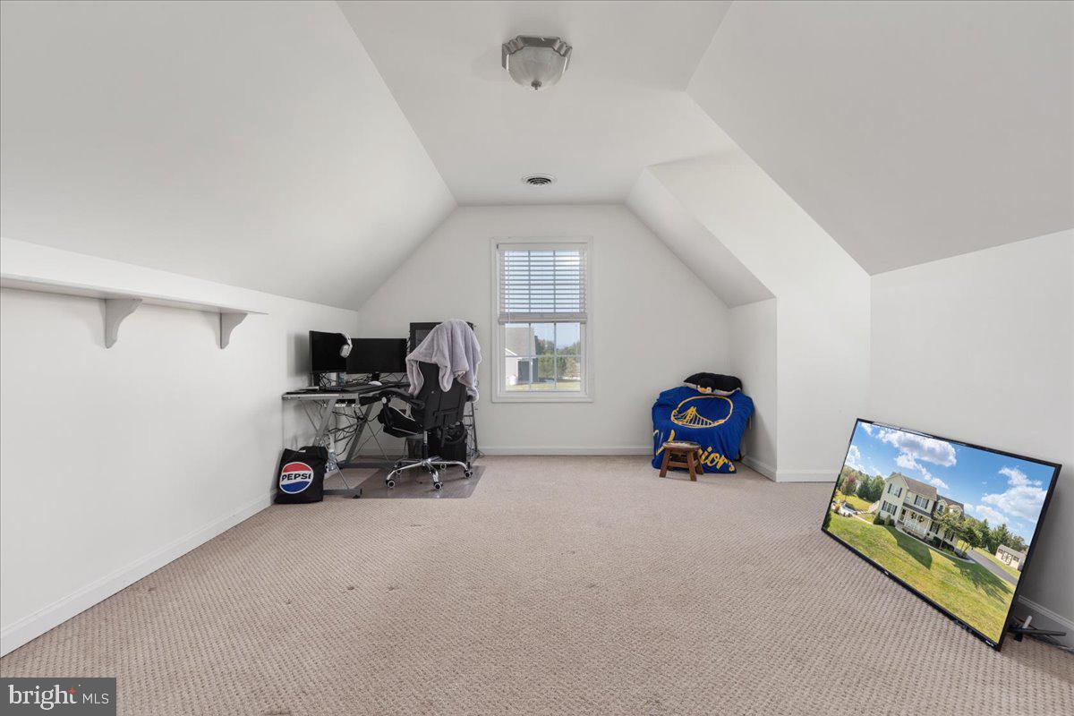 FAIRFAX FARMS - Residential