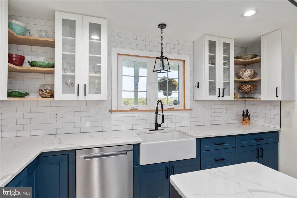 FAIRFAX FARMS - Residential