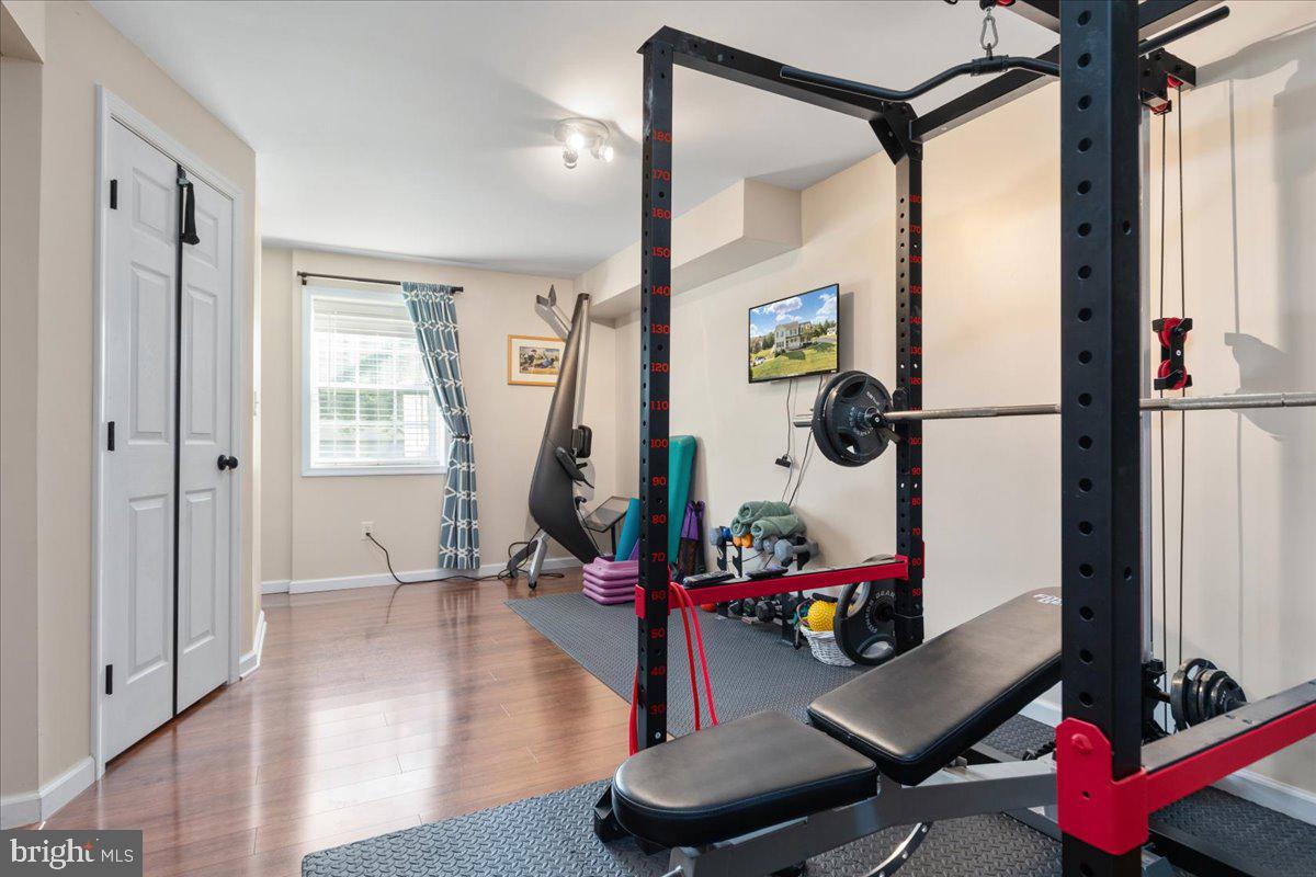 FAIRFAX FARMS - Residential