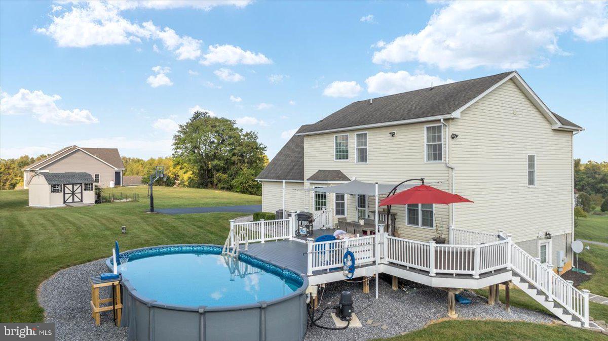 FAIRFAX FARMS - Residential