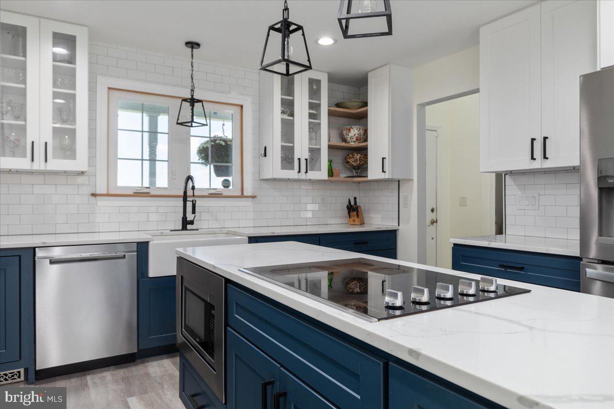 FAIRFAX FARMS - Residential