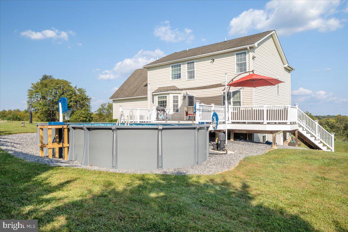 FAIRFAX FARMS - Residential