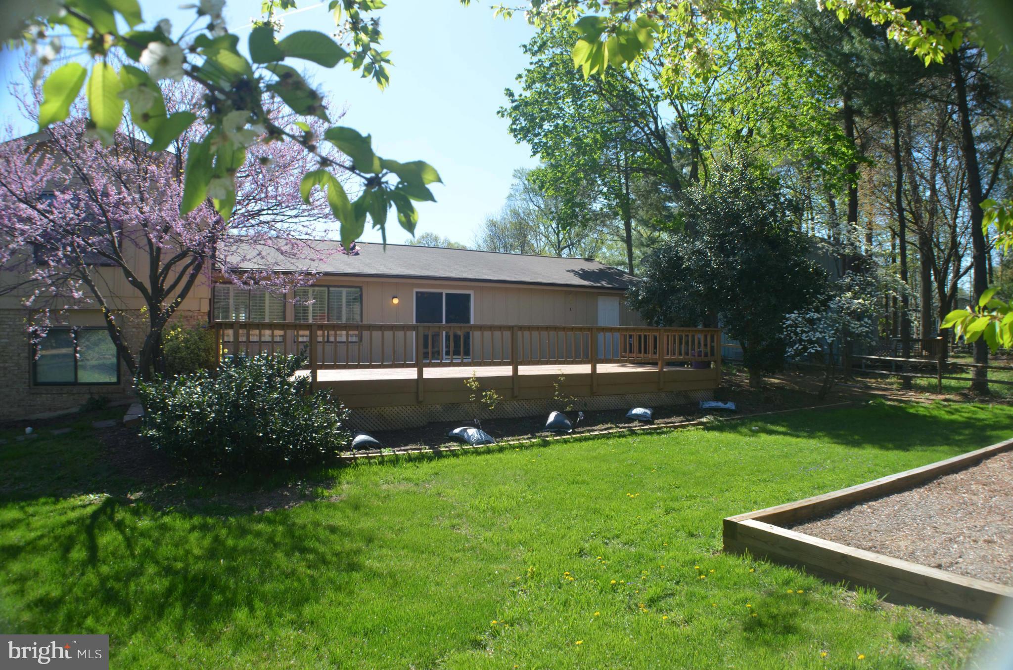 FOX MILL ESTATES - Residential